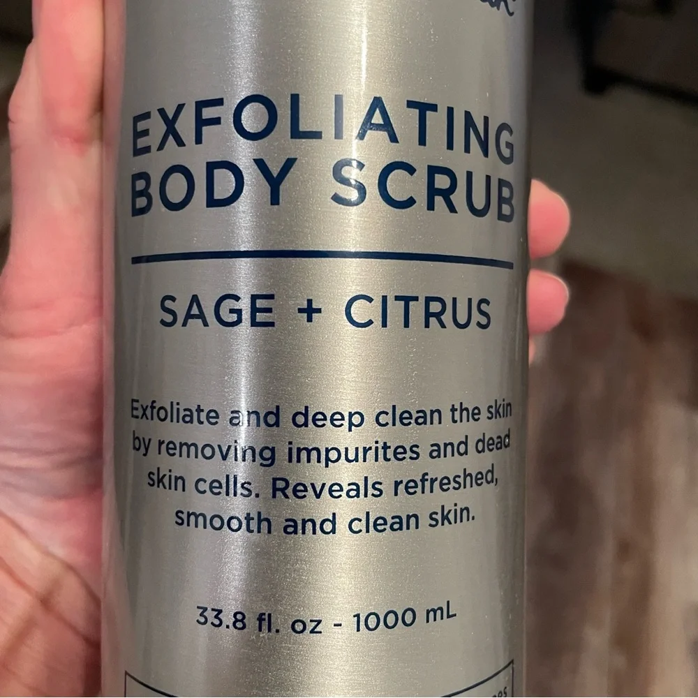 Ben Sherman Large 33.8 oz Exfoliating Body Scrub,  Sage + Citrus